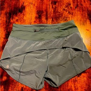 Lululemon Speed Up Low-Rise Lined Short 2.5”